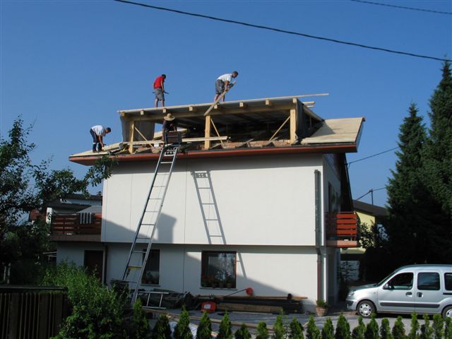 Podeskanje strehe in frčade